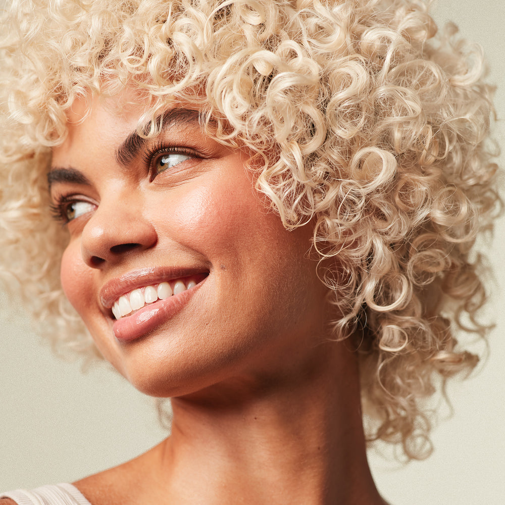 Paul Mitchell Forever Blonde Leave-In 150ml – hero lifestyle shot